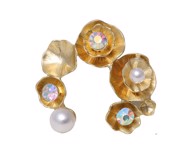 Broche - halv cirkel, guld med perler og sten